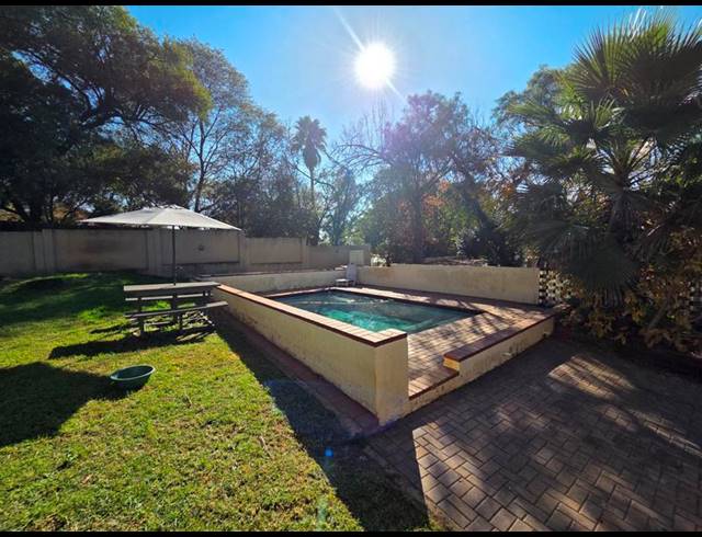 4 BEDROOM PROPERTY TO RENT IN BUCCLEUCH